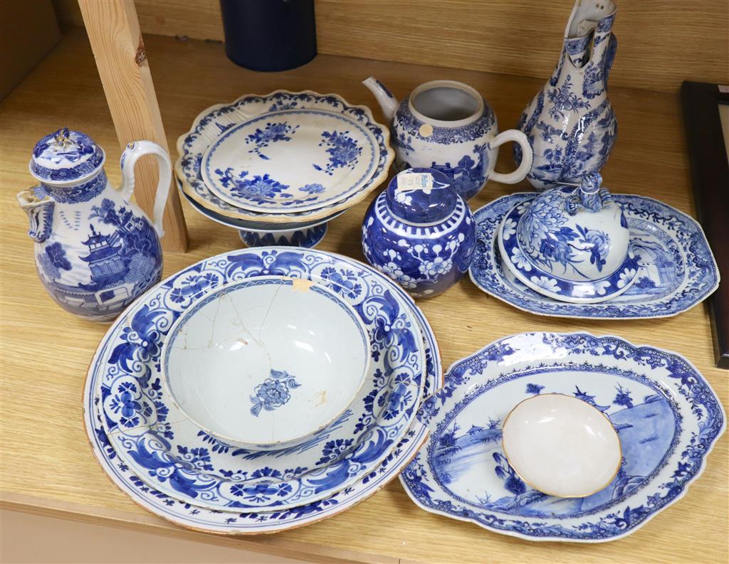 Mixed Chinese blue and white ceramics, 18th and 19th century, mostly damaged